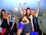 sat night party girls6-L.jpg