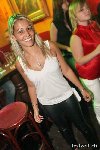 sat night party girls2-L.jpg