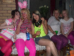 sat night party girls4-L.jpg