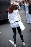 1153asian in publc-L.jpg