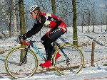 cyclist4a-L.jpg