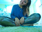 another bored teen at home taking self photos to tease@pervert guys while surfing the net-L.jpg