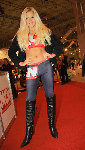 1223 grid girl1-L.jpg