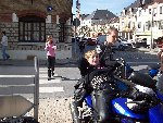 russian biker girls-L.jpg