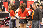 grid girl.girl watching-L.jpg