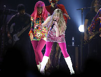 hanna montana-L.jpg