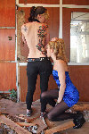 teens licking-L.jpg