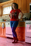 young housewife1-L.jpg
