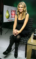 carmen-electra-i-want-candy-promo-3.jpg