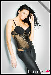 Girls-in-leather-leggings-4.jpg
