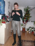 housewife15a-L.jpg