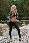 modeling64-L.jpg