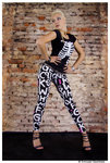 modeling77-L.jpg