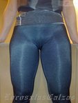 locosxlascalzas.jeanleggings2.jpg