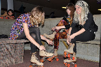 rollerskate3-L.jpg