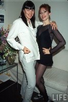 Marilu Henner Chicago_revival_backstage_NYC_Sep_10_1997_life2_122_807lo.jpg