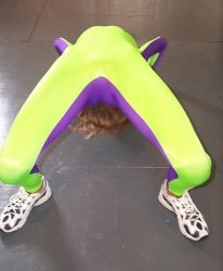 Filename=p0004859a.jpg
Filesize=52KiB
Dimensions=495x600
Date added=Jun 06, 2008 p0004859a.jpg