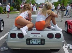 ama-hooters012-p.jpg