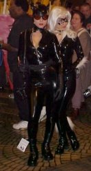 Filename=cosplay-cb_catwoman-0016.jpg
Filesize=61KiB
Dimensions=320x600
Date added=Oct 30, 2008 cosplay-cb_catwoman-0016.jpg