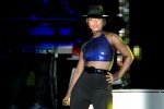 event-(ct)2013Alicia-Keys-Big-Booty-Performing-At-Rock-In-Rio-Festival-In-Rio-De-Janeiro-08.jpg